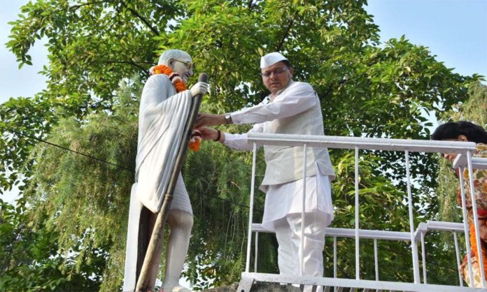 CM Dhami Tribute to Mahatma Gandhi