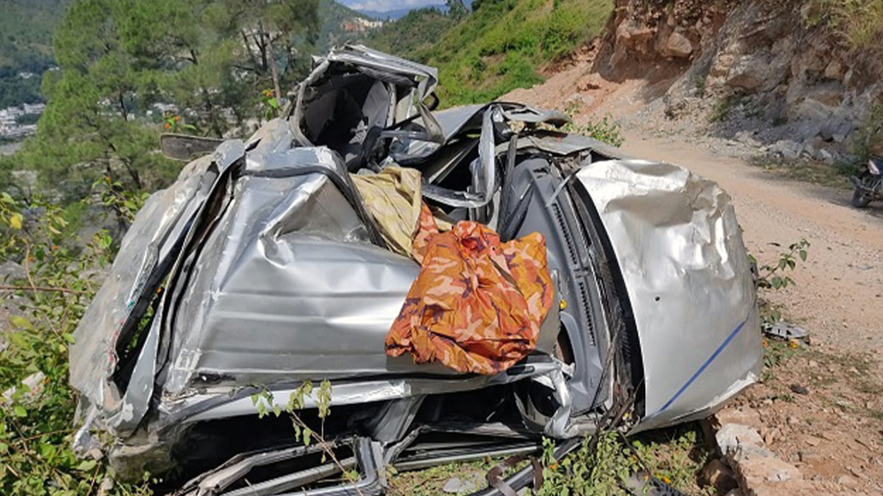 Bageshwar Road Accident
