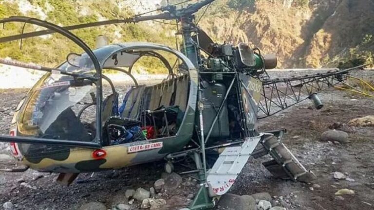 अरुणाचल प्रदेश में थलसेना का हेलीकॉप्टर दुर्घटनाग्रस्त, बचाव अभियान जारी