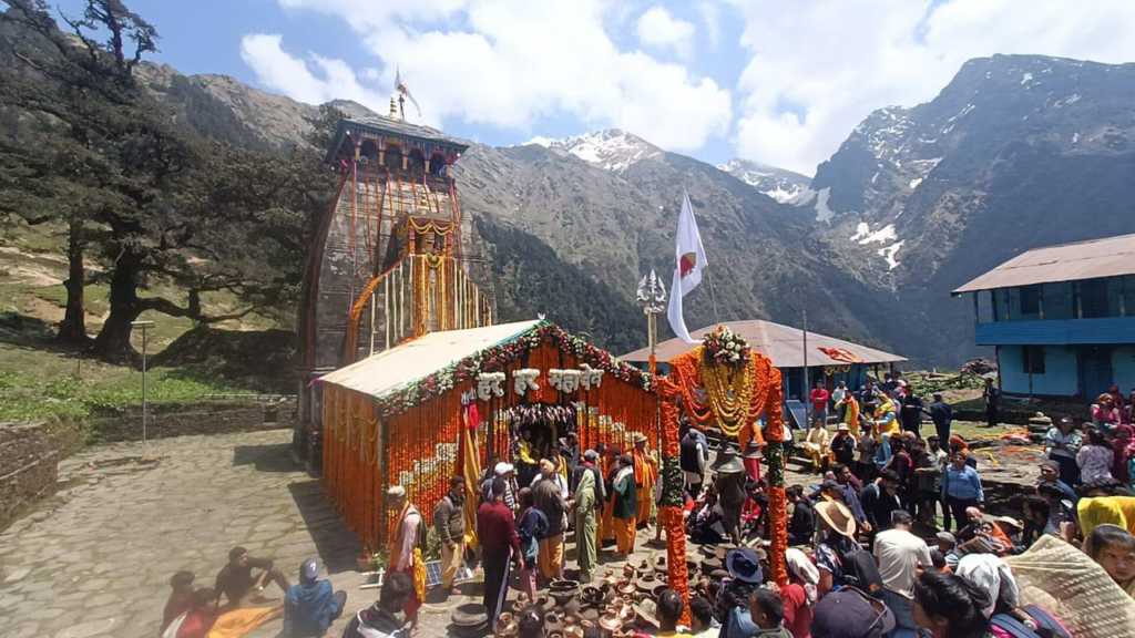 MADMAHESHWAR MANDIR