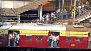 MUMBAI LOCAL TRAIN NEWS