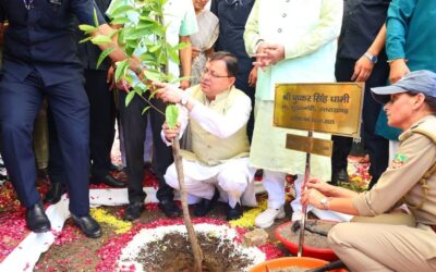 उत्तराखंड में हरेला पर्व पर राज्यव्यापी पौधारोपण अभियान शुरू, मुख्यमंत्री ने रोपा रुद्राक्ष का पौधा HARELA FESTIVAL 2025