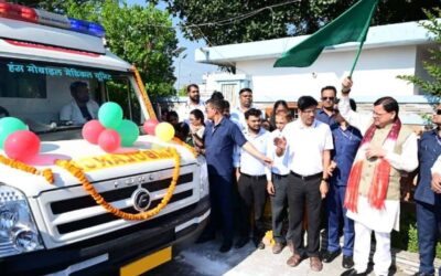 मुख्यमंत्री ने खटीमा में मोबाइल चिकित्सा वाहन को हरी झण्डी दिखाकर किया रवाना UTTARAKHAND MOBILE HEALTH SERVICE