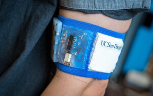 FLEXIBLE ENERGY HARVESTING DEVICE: