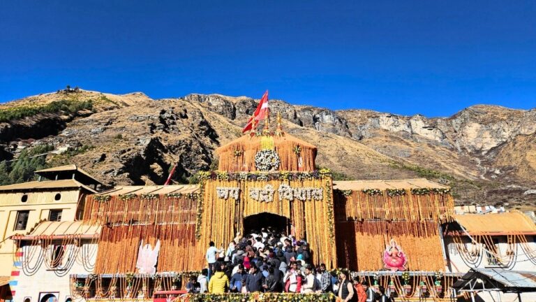 BADRINATH DHAM CLOSING