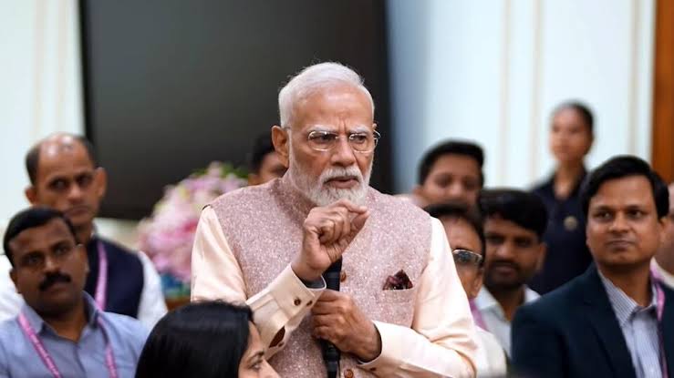 PM मोदी