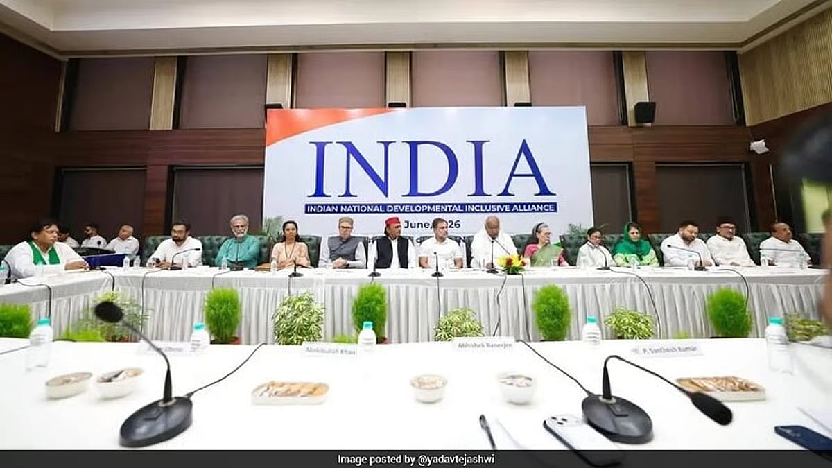 INDIA 