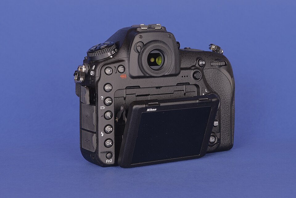 DSLR Camera
