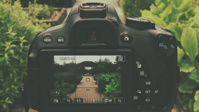 DSLR Camera
